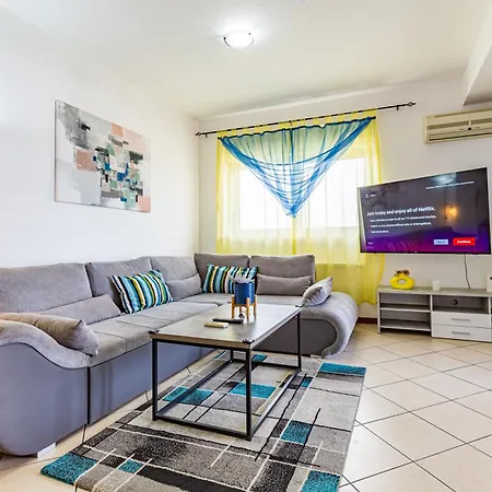 Ring Apartment *
