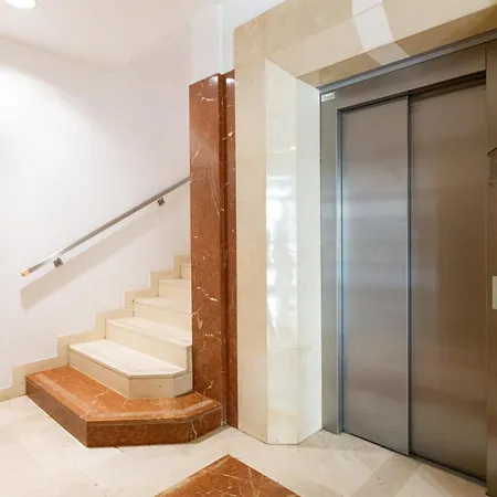 Ring Apartment *